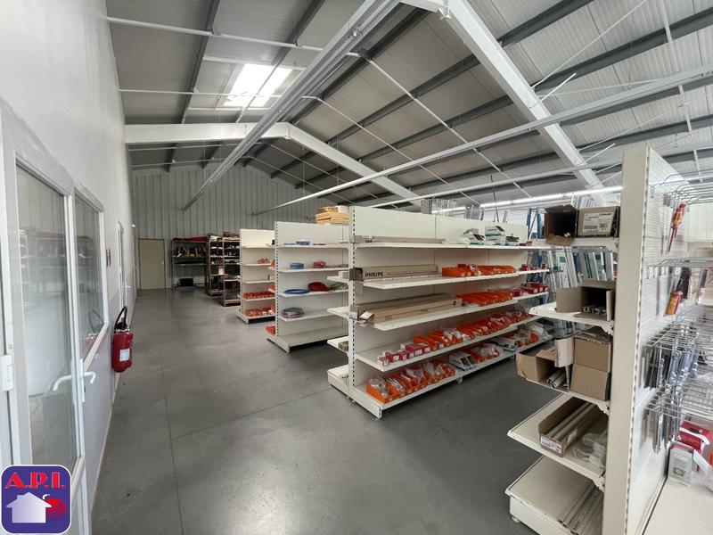 Local d'activités - 489 m²