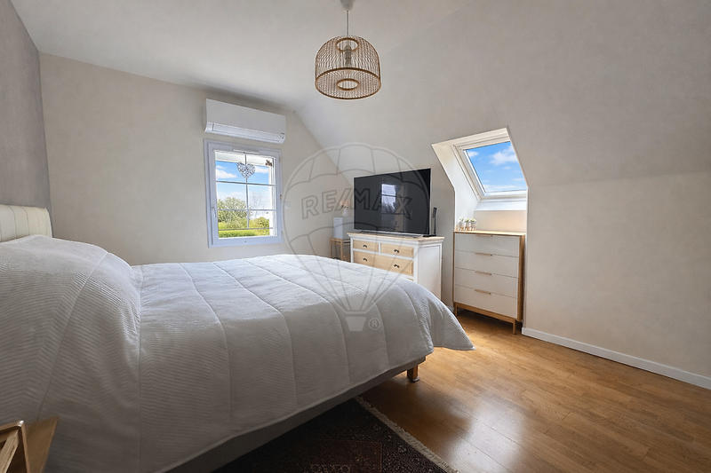 Maison - 177 m² - 7 pièces