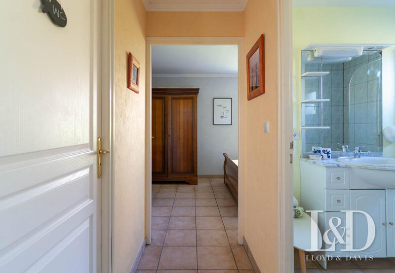 Maison contemporaine - 204 m² - 6 pièces