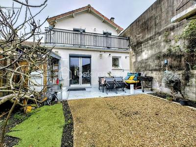 Maison de ville - 78 m² - 3 pièces