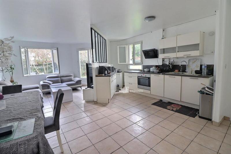 Appartement - 84 m² - 4 pièces