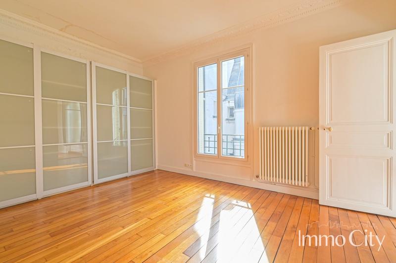 Appartement - 147 m² - 5 pièces