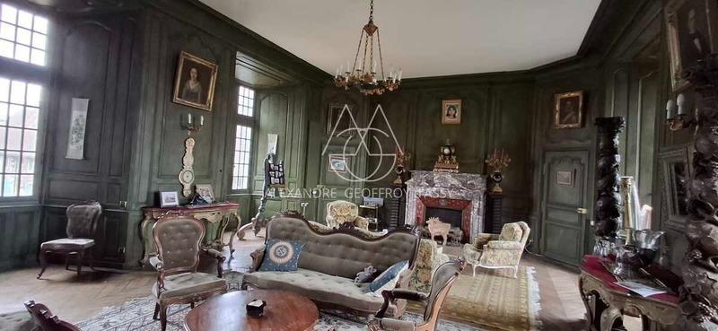 Demeure - 3 000 m² - 26 pièces