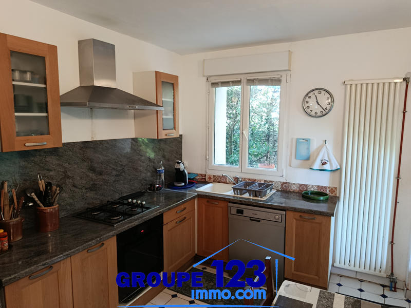 Maison - 203 m² - 5 pièces