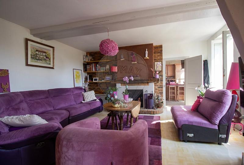 Propriété - 235 m² - 11 pièces