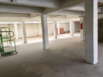 Local commercial - 615 m²