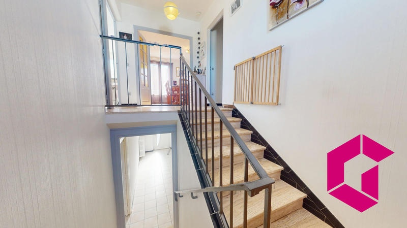 Maison - 175 m² - 6 pièces