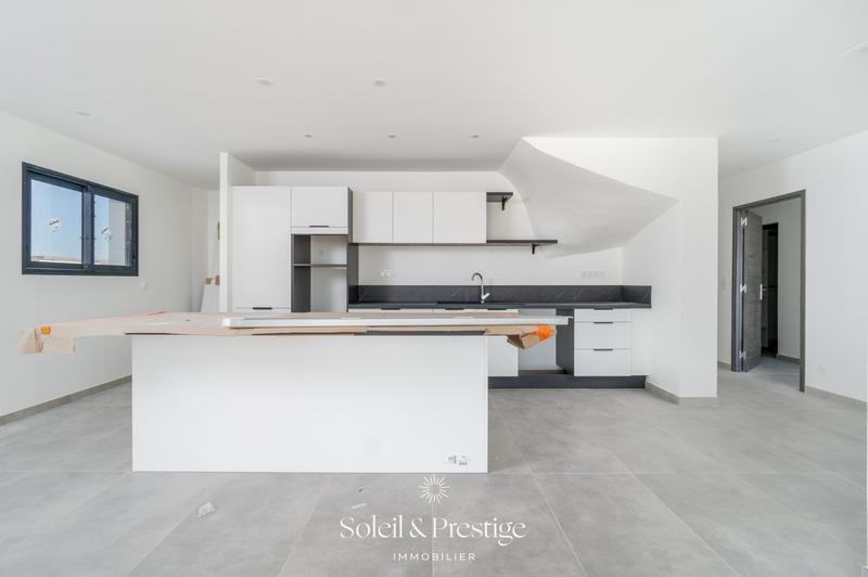 Maison d'architecte - 140 m² - 4 pièces