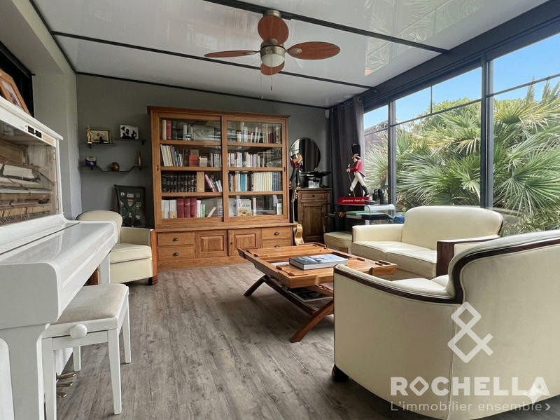 Maison - 201 m² - 5 pièces