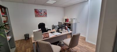 Bureau - 350 m² - 10 pièces