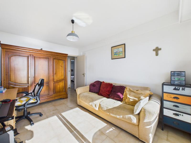 Appartement - 85 m² - 4 pièces