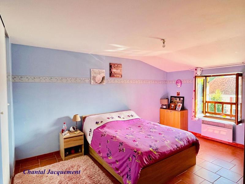 Maison - 245 m² - 10 pièces