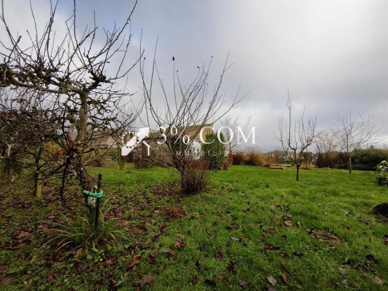 Terrain constructible - 998 m²