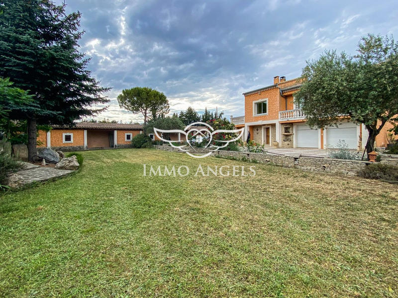 Maison ancienne - 296 m² - 6 pièces