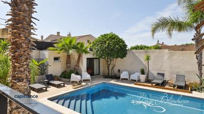 Maison - 190 m² - 7 pièces