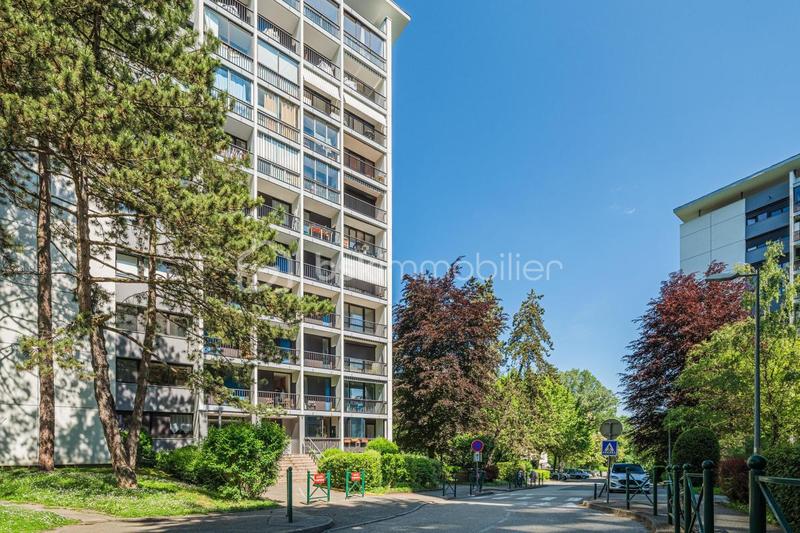 Appartement - 82 m² - 4 pièces