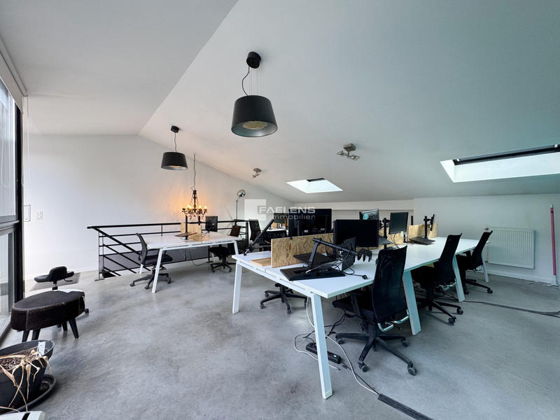 Bureau - 390 m²