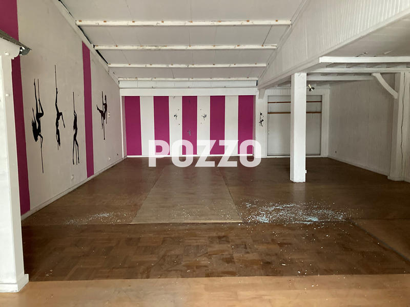 Local commercial - 392 m² - 5 pièces