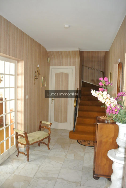 Maison - 180 m² - 7 pièces