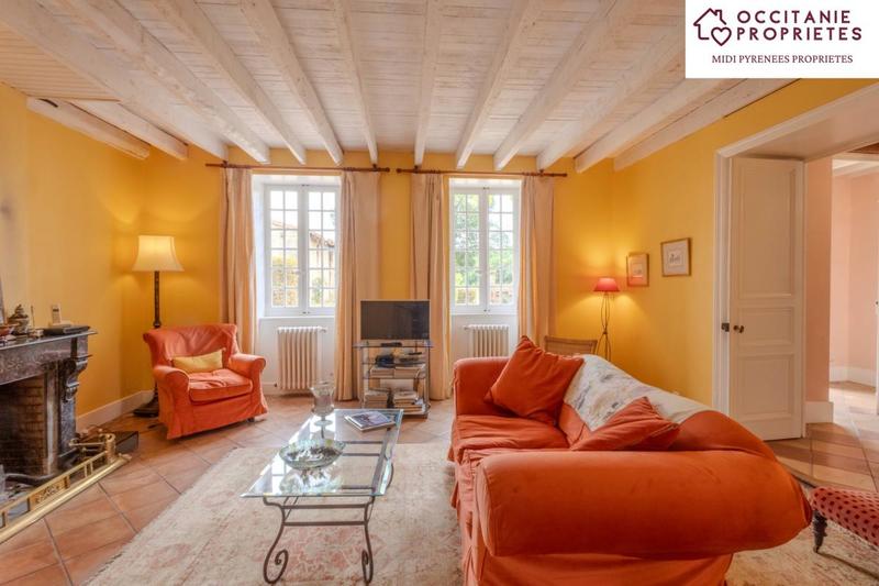 Propriété - 520 m² - 13 pièces