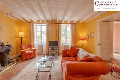 Propriété - 520 m² - 13 pièces