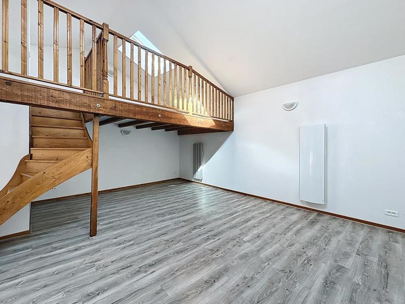 Appartement - 64 m² - 2 pièces