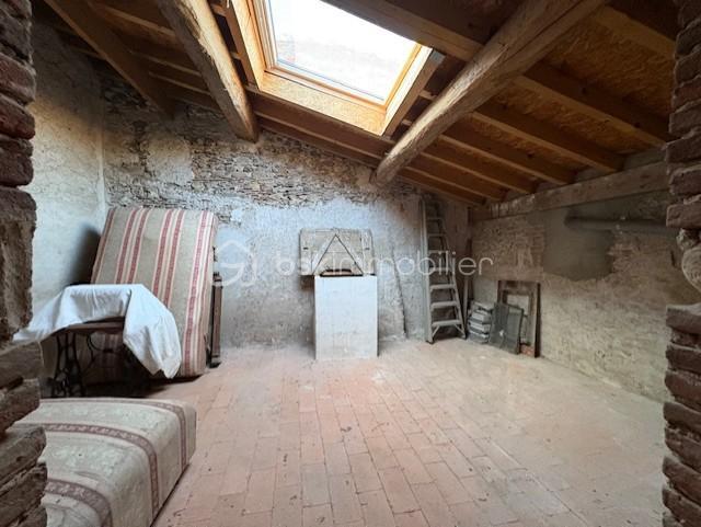 Maison de village - 86 m² - 6 pièces