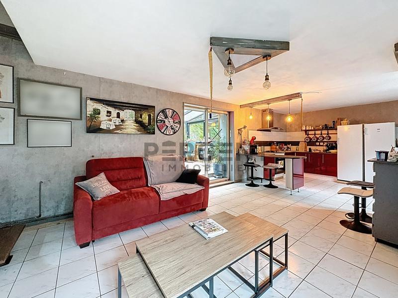 Maison - 94 m² - 5 pièces