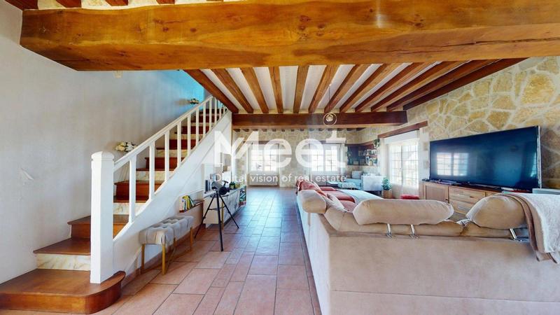 Maison - 210 m² - 8 pièces