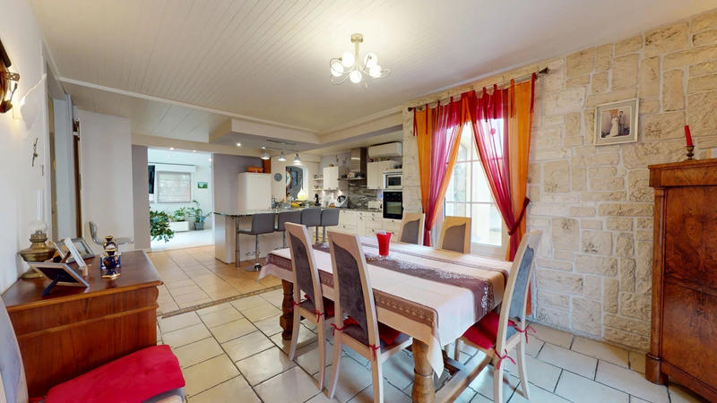 Maison - 131 m² - 7 pièces