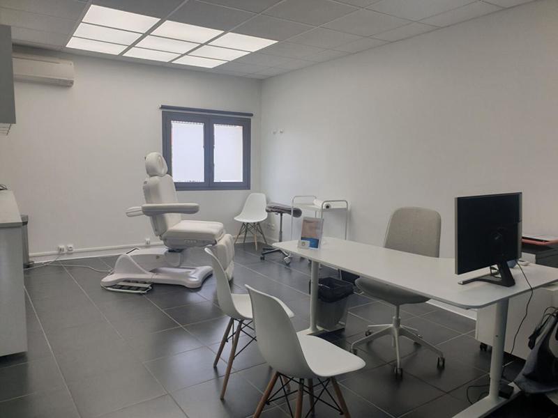 Bureau - 25 m² - 4 pièces