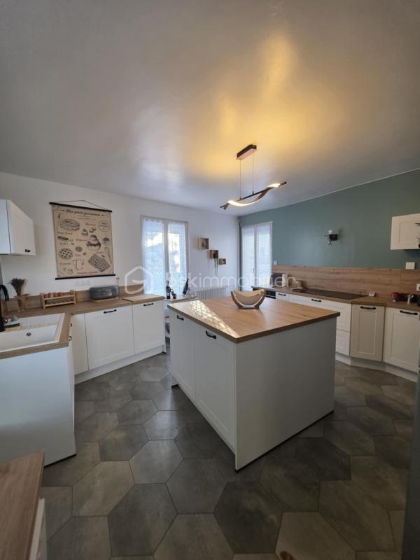 Maison de bourg - 190 m² - 6 pièces