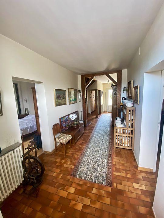 Maison de ville - 335 m² - 10 pièces