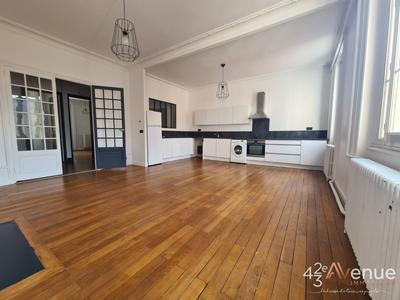 Appartement - 110 m² - 4 pièces