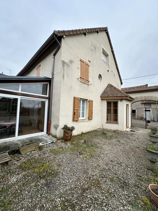 Maison ancienne - 192 m² - 8 pièces