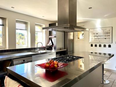 Propriété - 280 m² - 10 pièces