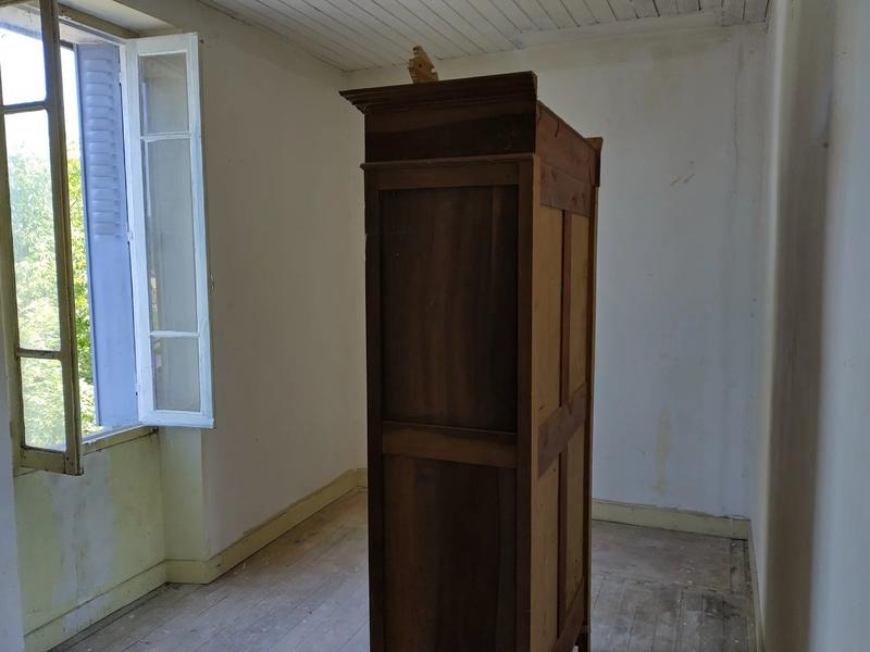 Maison - 240 m² - 11 pièces