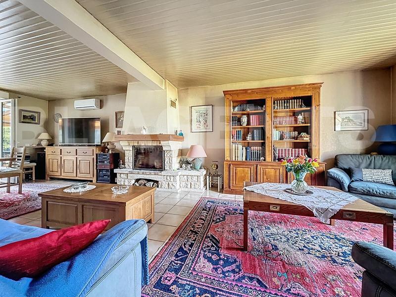 Maison - 163 m² - 6 pièces