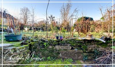 Maison - 220 m² - 7 pièces