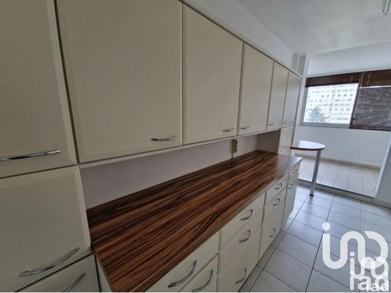 Appartement - 90 m² - 5 pièces
