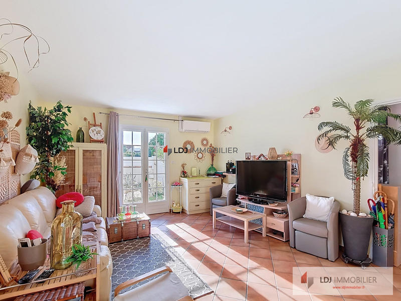 Maison - 95 m² - 4 pièces