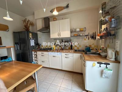 Maison - 199 m² - 7 pièces