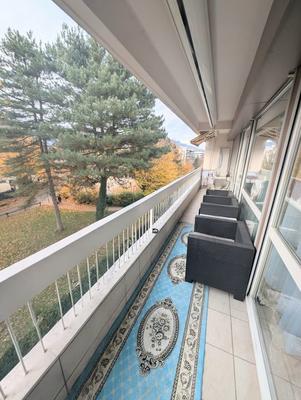 Appartement - 80 m² - 4 pièces