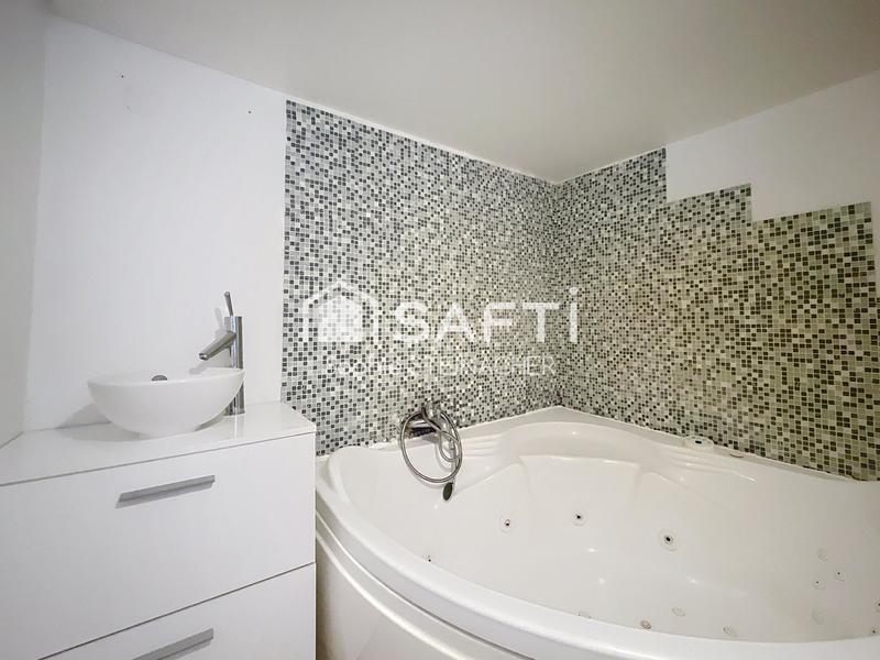 Maison - 122 m² - 6 pièces