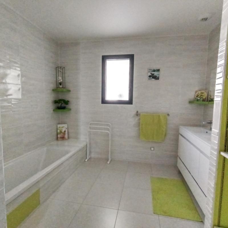 Maison - 131 m² - 8 pièces