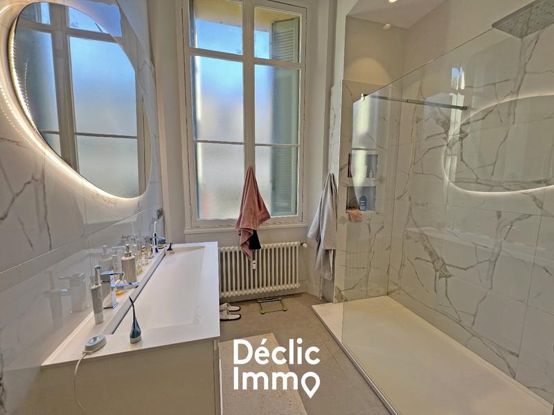 Appartement - 107 m² - 3 pièces