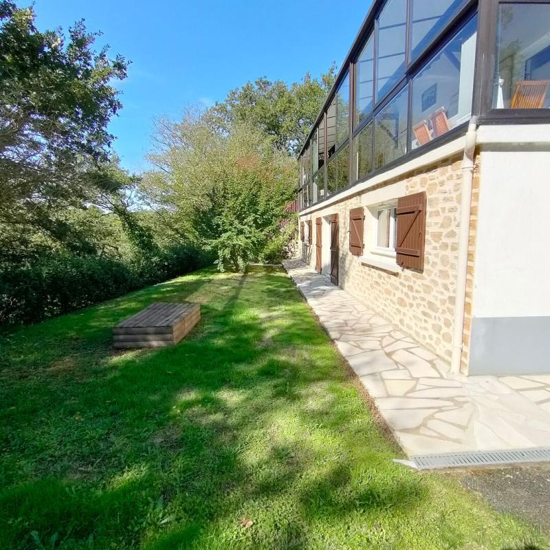 Maison - 177 m² - 8 pièces