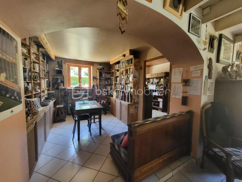 Corps de ferme - 197 m² - 8 pièces