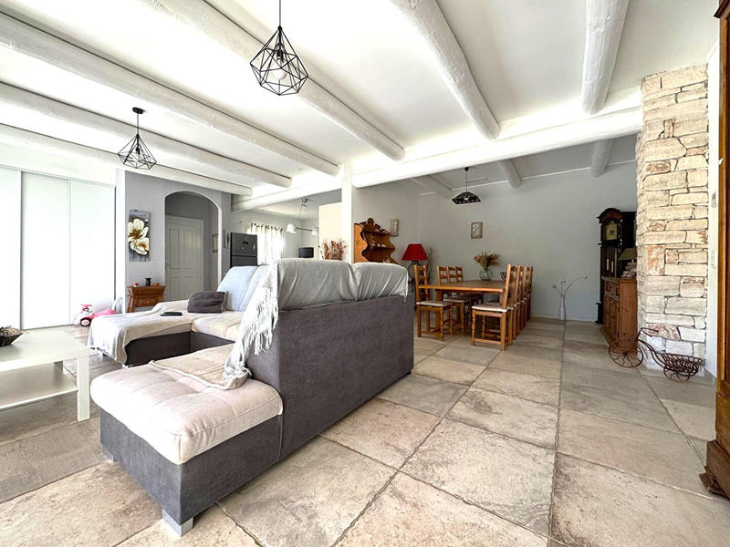 Maison - 144 m² - 5 pièces