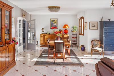 Maison - 187 m² - 6 pièces